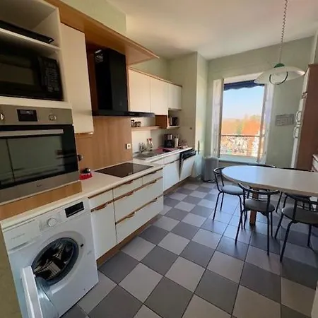 Apartment Magnifique Vue Parc Des Sources Vichy
